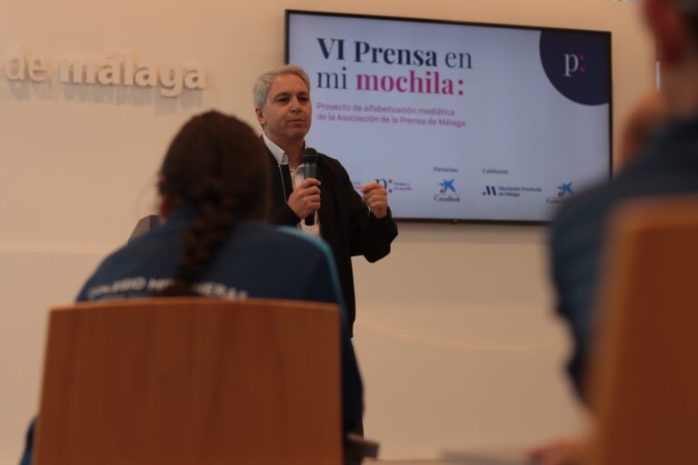 Encuentro del periodista Vicente Vallés con el alumnado del colegio Misioneras