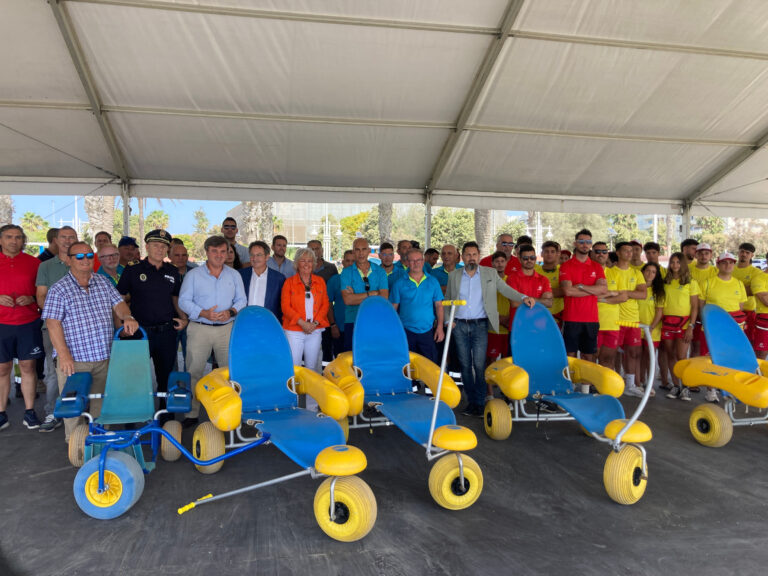 Málaga estrena la temporada alta de playas